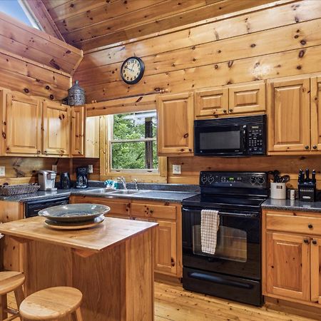 Brave Eagle Cabin Sevierville Ngoại thất bức ảnh