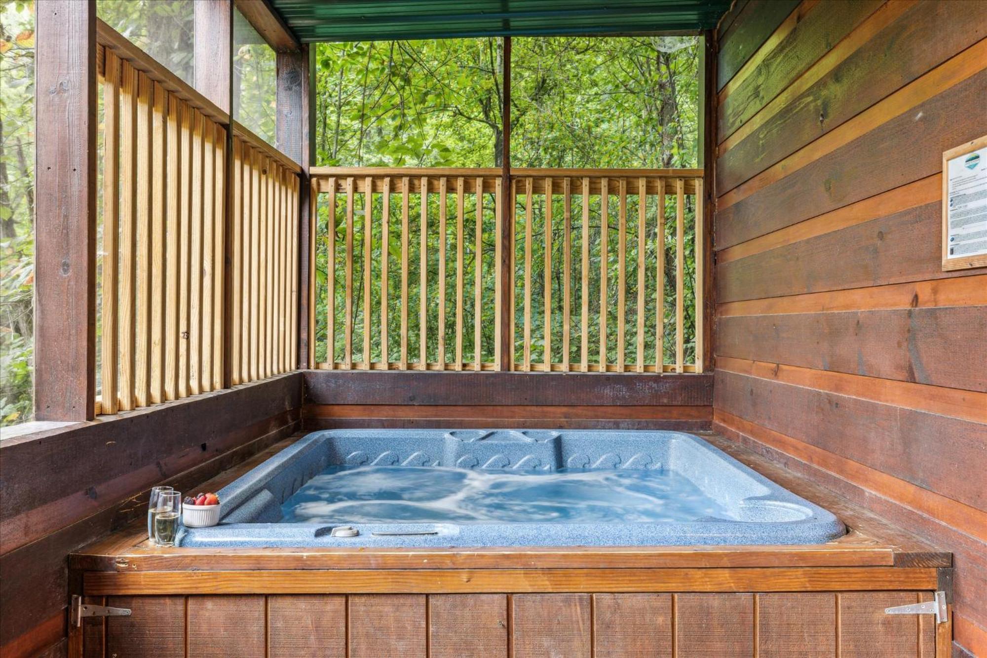 Brave Eagle Cabin Sevierville Ngoại thất bức ảnh